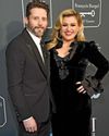 KELLY CLARKSON 'DEVASTATED' BY EX-HUSBAND'S DEATH5