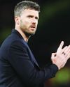 CARRICK SHOWS HIS CLASS AGAIN CARRICK SHOWS HIS CLASS AGAIN23