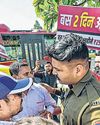 दुकानों पर लटकी सीलिंग की तलवार दुकानों पर लटकी सीलिंग की तलवार14
