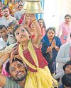 माता के जयकारों से गूंजे मंदिर5