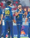 सिराज के 'चौके' से हैदराबाद चित26
