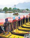 कश्मीर की वादियों में आज आंसू और अंधेरा कश्मीर की वादियों में आज आंसू और अंधेरा