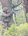 जंगल और दुर्गम रास्तों से दाखिल हो रहे दहशतगर्द जंगल और दुर्गम रास्तों से दाखिल हो रहे दहशतगर्द