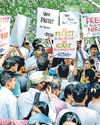 जेएनयू में 70 फीसदी मतदान जेएनयू में 70 फीसदी मतदान