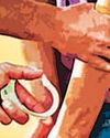 फर्जी रेड मारने वाला आयकर अफसर दबोचा फर्जी रेड मारने वाला आयकर अफसर दबोचा
