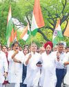 कांग्रेस ने देशभर में तिरंगा यात्रा निकाली कांग्रेस ने देशभर में तिरंगा यात्रा निकाली