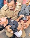 जीत के जश्न में भगदड़, 11 मरे जीत के जश्न में भगदड़, 11 मरे1