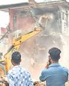 अशोक विहार में हजार झुग्गियां ध्वस्त अशोक विहार में हजार झुग्गियां ध्वस्त22