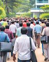 खर्च करने में क्यों हिचक रहा मध्यम वर्ग खर्च करने में क्यों हिचक रहा मध्यम वर्ग75