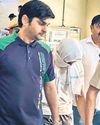 सहेली बोली, घुटनभरी जिंदगी जी रही थी राधिका29