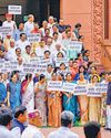 डिंपल पर टिप्पणी के खिलाफ प्रदर्शन69