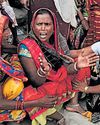 दो किशोरों की हत्या कर परिवार समेत खुद को फूंका, छह की मौत दो किशोरों की हत्या कर परिवार समेत खुद को फूंका, छह की मौत47