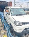 मालगाड़ी से पहली बार अनंतनाग पहुंची कारें73