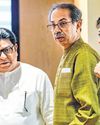राज ठाकरे 20 साल बाद शिवसेना भवन पहुंचे राज ठाकरे 20 साल बाद शिवसेना भवन पहुंचे82