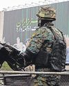 अपनी ओर ध्यान खींचने की लड़ाई53