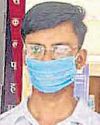 युवतियों को कैंची मारने वाला गिरफ्तार32