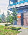 Shots fired at Kapil Sharma's Canada cafe14