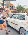 Kanwariyas attack car in Gzb as cops look on7
