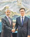 EAM meets Chinese V-P, calls for normalising ties3