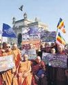 Protestors condemn atrocities in B'desh