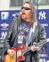 Ace Frehley, lead guitarist of Kiss, dies at 7421