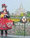 Disneyland buzz puts focus on theme park woes Disneyland buzz puts focus on theme park woes64