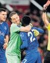Everton shrug off bizarre red card to beat blunt Man United43