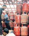 Refiners raise gas output, tie up supply10