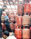 Refiners raise gas output, tie up supply8