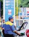 Oil companies weigh freeze on refinery prices16