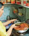 பசிதான் சாப்பாட்டின் மதிப்பை உணர்த்தியது.16