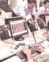 नकद कारोबार ने तोड़ी 8 माह की हद16