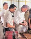 इटैलियन ब्रांड प्राडा की टीम पहुंची कोल्हापुर इटैलियन ब्रांड प्राडा की टीम पहुंची कोल्हापुर30