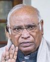 हेरल्ड मामले पर बोले खरगे, इस्तीफा दें मोदी हेरल्ड मामले पर बोले खरगे, इस्तीफा दें मोदी25