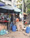 Food stalls eat up public space