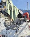 Massive quake rattles Tibet