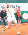 Holder Alcaraz survives Marozsan scare, Swiatek ousts Raducanu as Paolini, Anisimova advance71