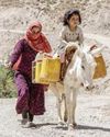 Thousands of Afghans flee Iran to escape war23