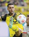 Kane has an injury scare as Bayern beat Frankfurt, Dortmund rally to hold Leipzig65