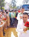 Cambodian soldiers receive hero's welcome Cambodian soldiers receive hero's welcome23