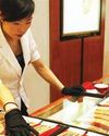Gold extends losing streak, dips 5%47