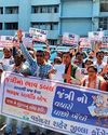 ગુજરાત સરકારે જંત્રીના ભાવમાં કરેલા બેવડા વધારાનો વડોદરા કોંગ્રેસ દ્વારા વિરોધ11