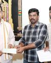 టీటీడీ ఎస్వీ అన్నప్రసాదం ట్రస్టు రూ. కోటి విరాళం టీటీడీ ఎస్వీ అన్నప్రసాదం ట్రస్టు రూ. కోటి విరాళం