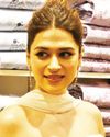 స్త్రీల భిన్నమైన లోదుస్తులని పరిచయం చేసిన శ్రద్ధా దాస్19