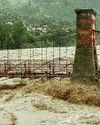 उत्तर भारत में बारिश का कहर हिमाचल में गिरी इमारत, उफान पर नदियां, बहे पुल उत्तर भारत में बारिश का कहर हिमाचल में गिरी इमारत, उफान पर नदियां, बहे पुल4