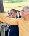 हरेली में राज्यभर में बिखरी उत्सव की हरियाली सीएम हाउस में गेड़ी, भौंरा और रइचुली की धूम हरेली में राज्यभर में बिखरी उत्सव की हरियाली सीएम हाउस में गेड़ी, भौंरा और रइचुली की धूम3