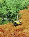 भूस्खलन से पटरी पर गिरा पहाड़, चार ट्रेनें प्रभावित भूस्खलन से पटरी पर गिरा पहाड़, चार ट्रेनें प्रभावित0