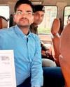 हाथ में हथकड़ी और पुलिस का पहरा, शिक्षक का नियुक्ति पत्र लेने पहुंचा कैदी