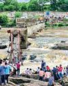 Pune: Four dead, 18 injured as old iron bridge on Indrayani river collapses Pune: Four dead, 18 injured as old iron bridge on Indrayani river collapses3