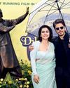 SRK & Kajol unveil DDLJ statue in London SRK & Kajol unveil DDLJ statue in London82